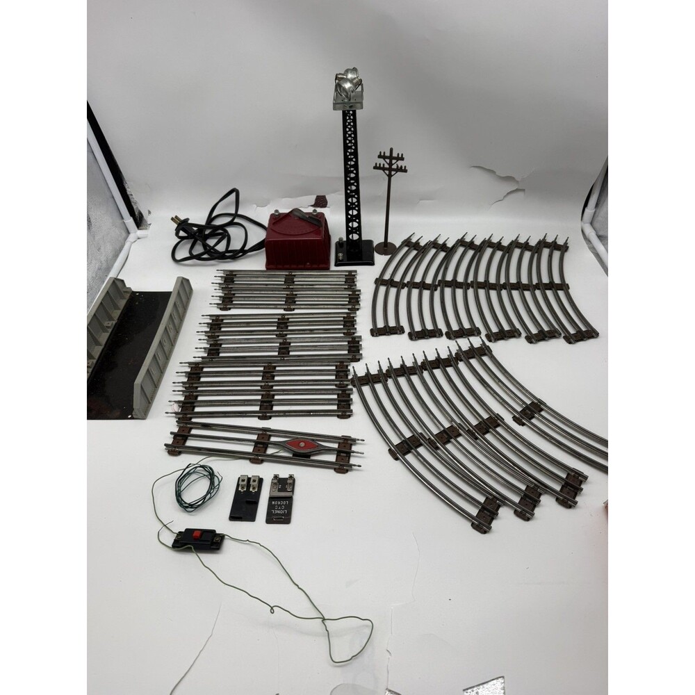 027 Gauge 9” Track Straight and curved Sections - transformer and light tower